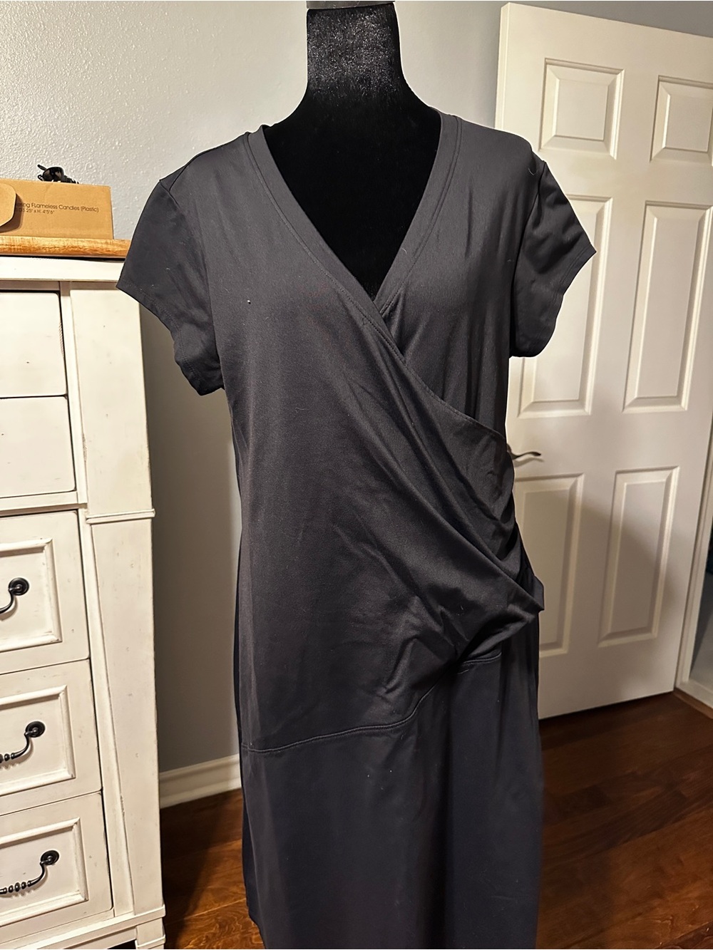 Classic Black Faix Wrap-Style Short Sleeve Dress